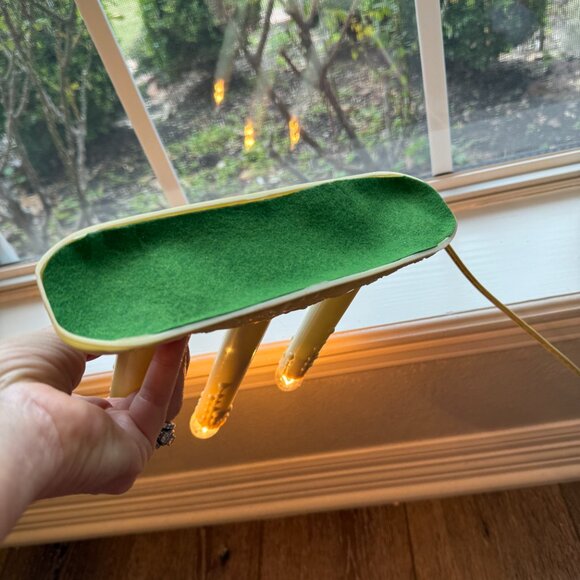 🎄3/$20‼️Vintage Electric Christmas Window Candelabra - Picture 6 of 7